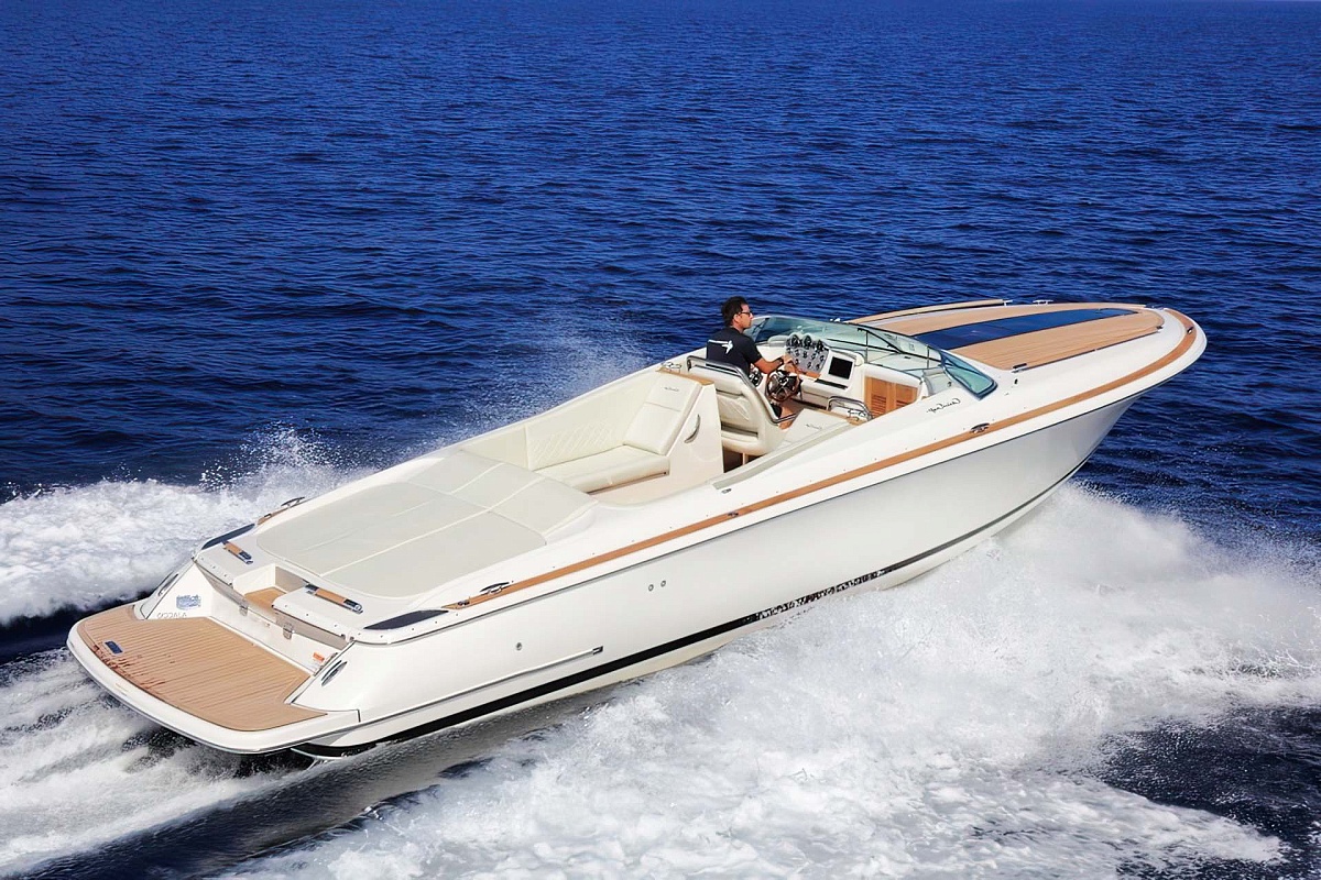 Аренда катера Chris Craft Corsair 32 на Сардинии, Корсике